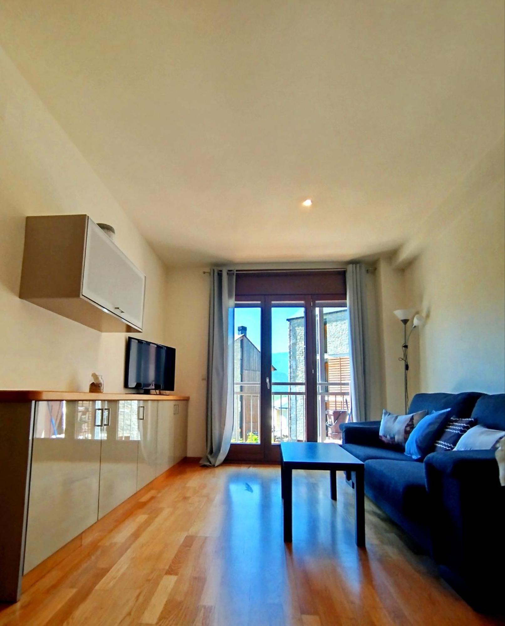 Apartaments Sort Pirineus Екстериор снимка