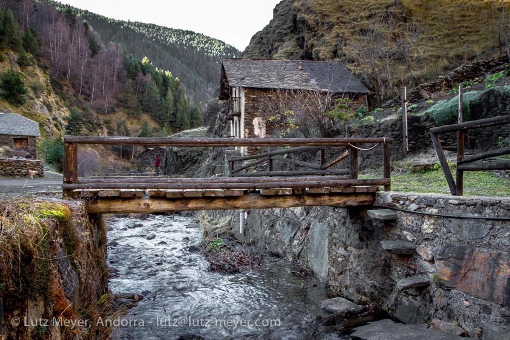 Apartaments Sort Pirineus Екстериор снимка